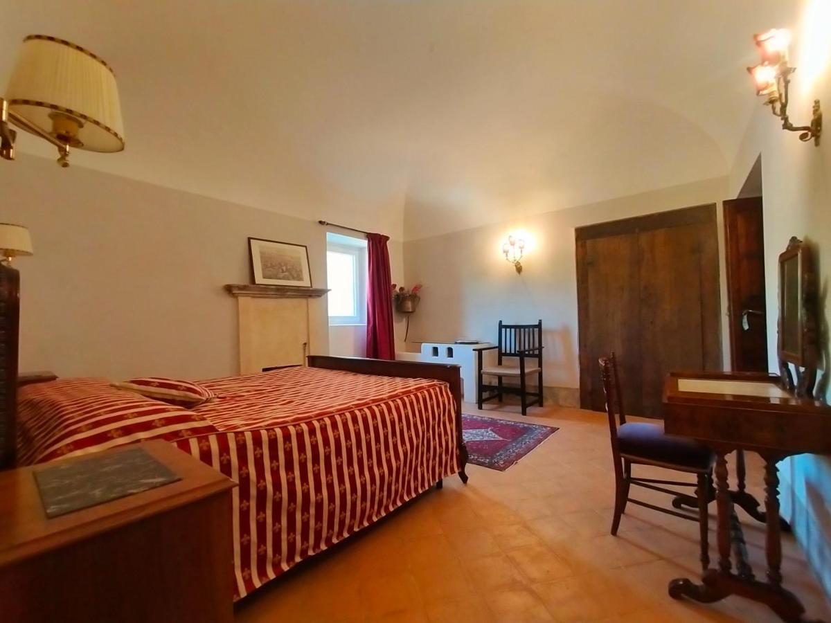 Dimora Sessanio Bed & Breakfast Санто Стефано ди Сесанио Екстериор снимка