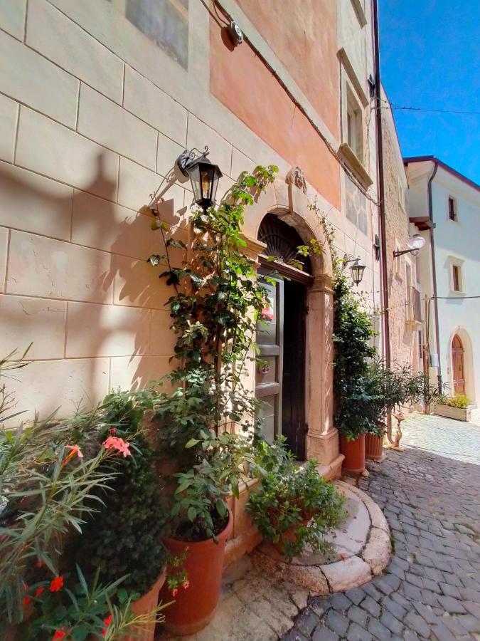Dimora Sessanio Bed & Breakfast Санто Стефано ди Сесанио Екстериор снимка